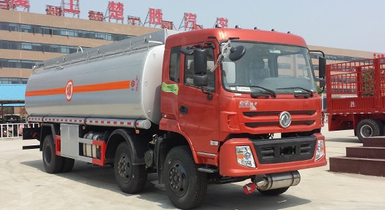東風(fēng)油罐車(chē)圖片