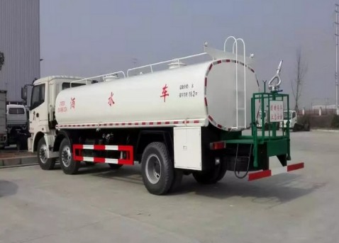 福田歐曼小三軸20噸灑水車