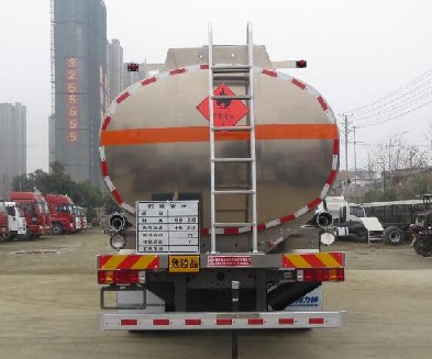22噸國(guó)六重汽豪沃前四后八鋁合金油罐車(chē)廠家價(jià)格