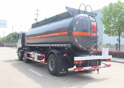 國(guó)六東風(fēng)天錦小三軸甲醇乙醇罐式運(yùn)輸車(chē)圖片 國(guó)六東風(fēng)天錦小三軸甲醇乙醇罐式運(yùn)輸車(chē)圖片