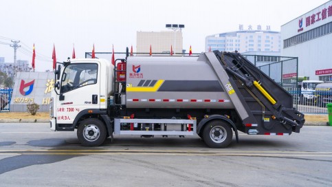 7方重汽豪沃壓縮垃圾車_凱力風(fēng)牌KLF5070ZYSZ6型壓縮式垃圾車