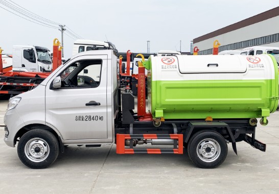 河北長安(后單輪)勾臂垃圾車